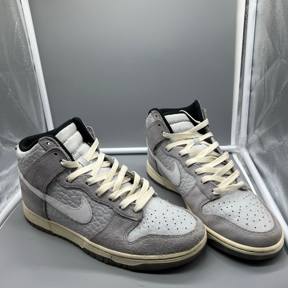 Nike Dunk High Retro Wolf Grey-Light Smoke Grey-White Sz 9 men's. 10.5 women's - Picture 3 of 12